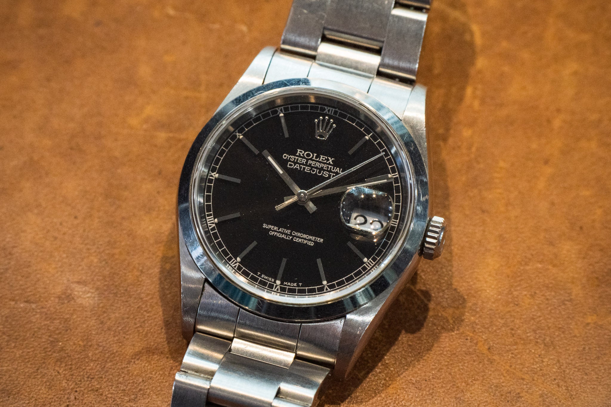 ロレックス Rolex 腕時計 デイトジャスト 16200 Y番 2002年製 ブラック文字盤 デイト SS 自動巻き 【中古】 ロレックス デイトジャスト 16200 1996年製 ブラックダイヤル – 黒船