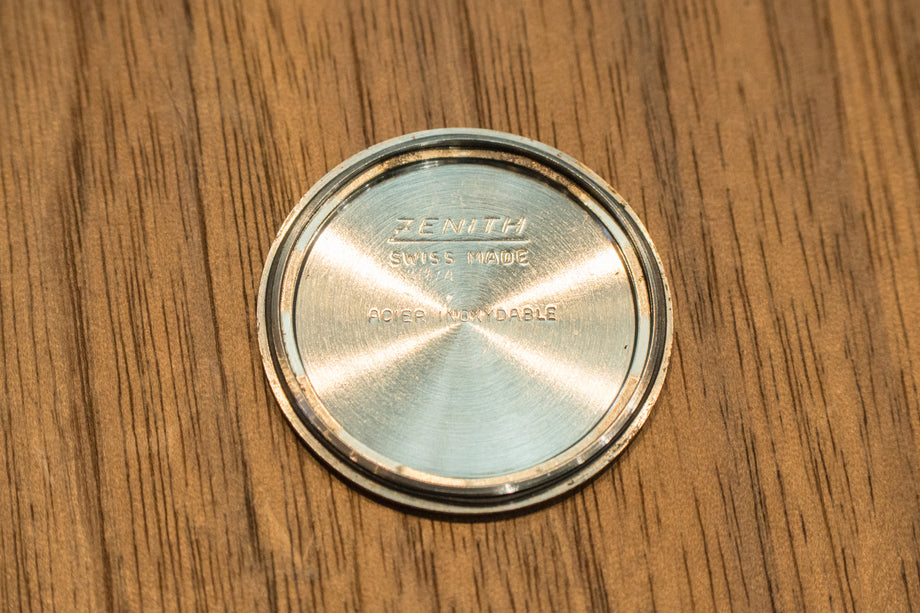 1950年代のヨーロッパ製、クルミ型のヴィンテージ純銀小物入れ ゼニス スモールセコンド 1950年代 – 黒船時計古酒店