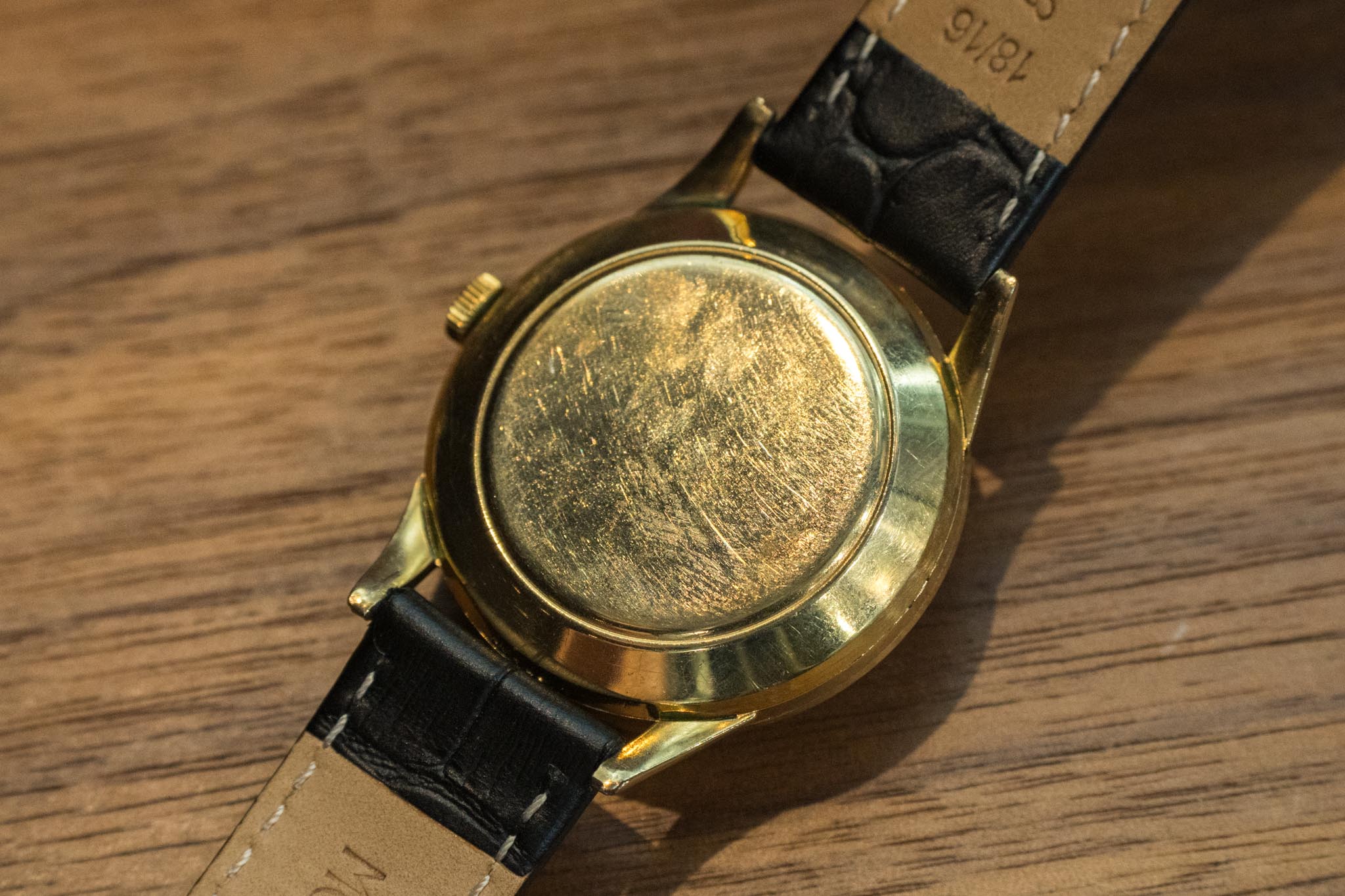 IWC メッキケース より目ダイヤル Cal.8531 1960年代製 – 黒船時計古酒店