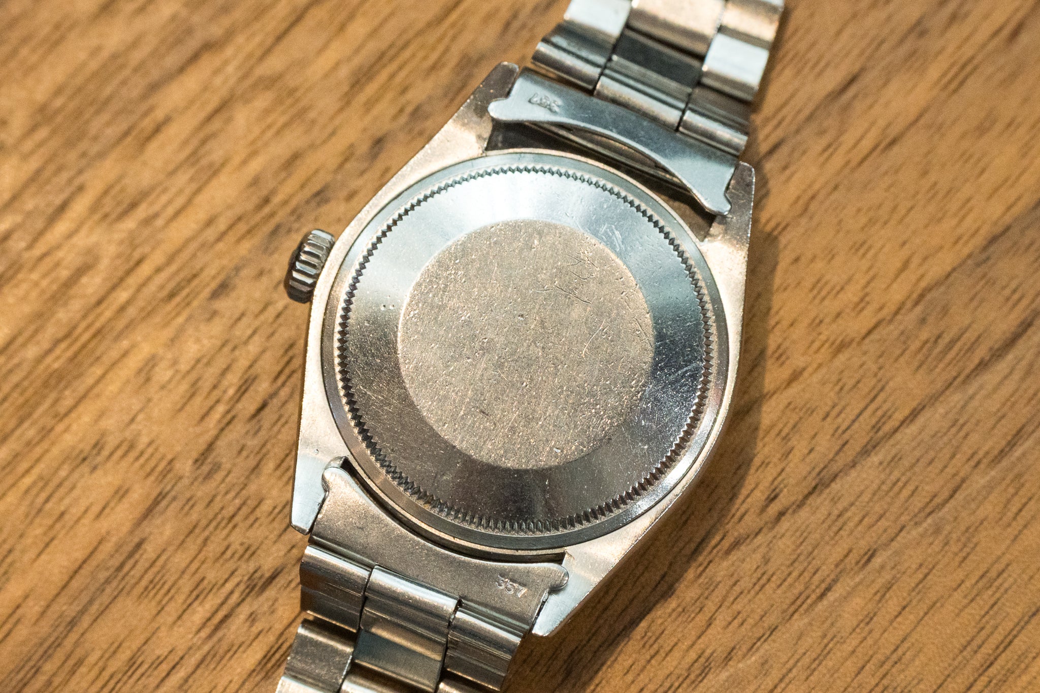 ロレックス オイスターパーペチュアルデイト 1500 シルバーダイヤル