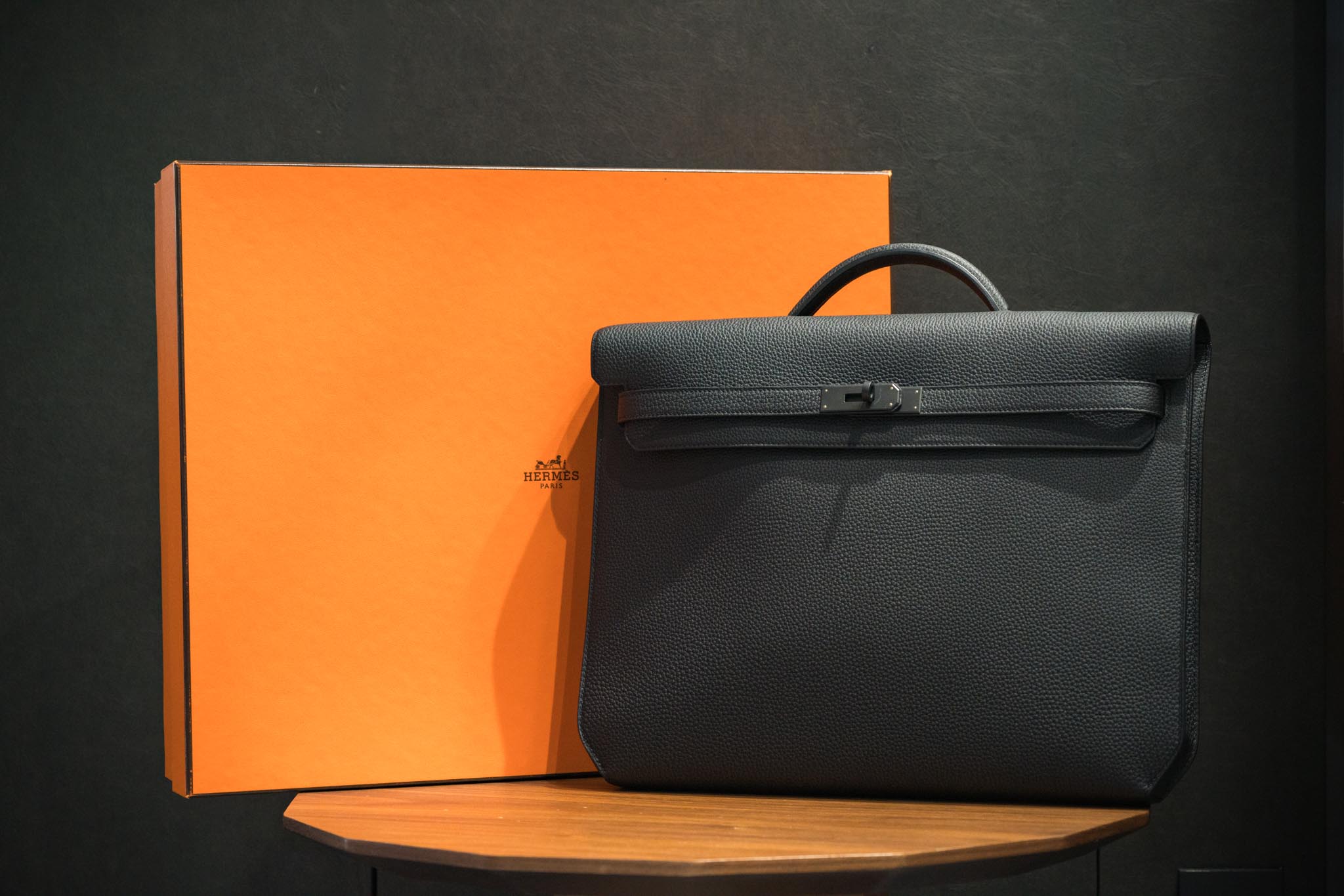 エルメス ケリーデペッシュ 38 ブラック 2023年製 箱付き – 黒船時計古酒店