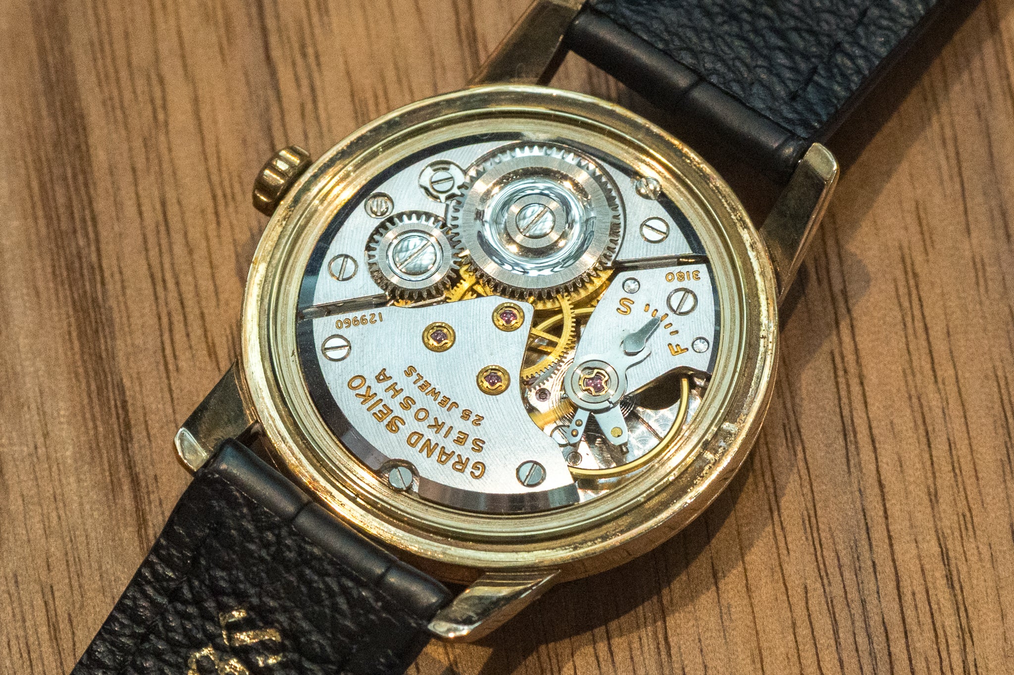 グランドセイコー J14070 1st 浮き文字盤 1963年製 – 黒船時計古酒店 - Main Image